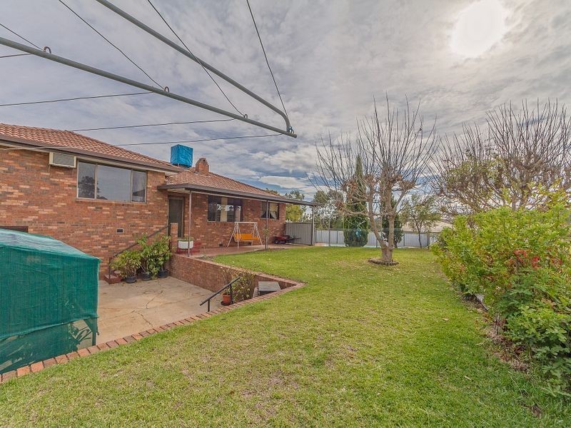 6 Lentara Street, Cowra NSW 2794