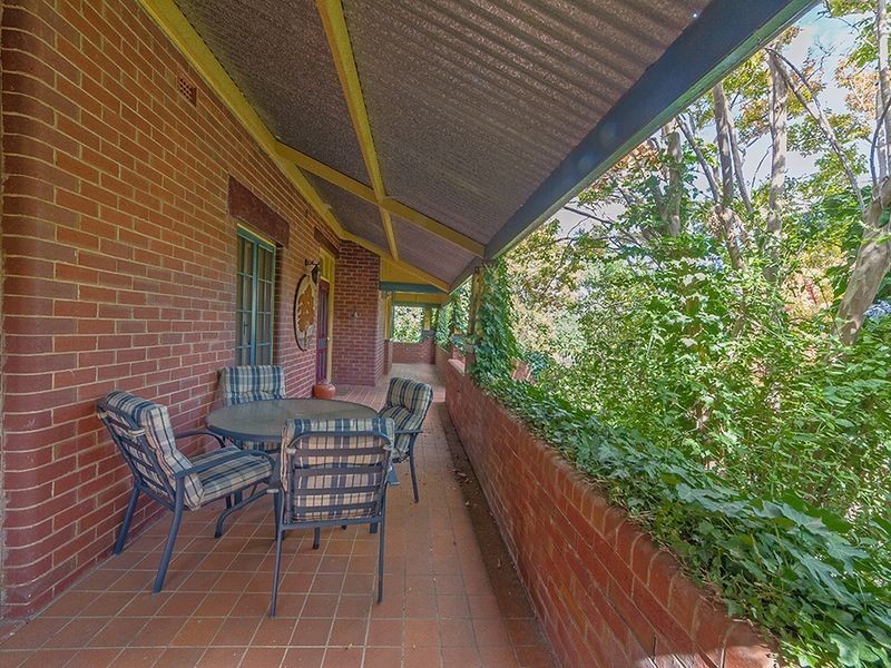 57 Macquarie Street, Cowra NSW 2794