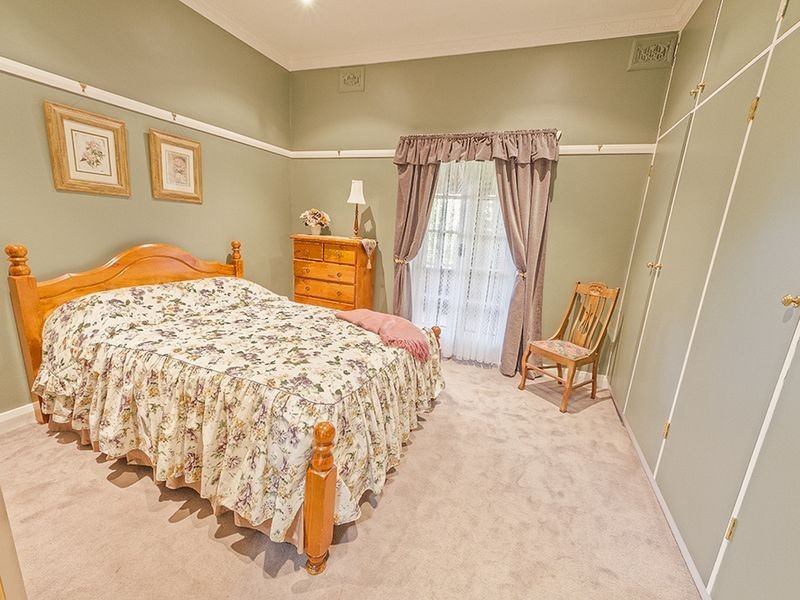 57 Macquarie Street, Cowra NSW 2794