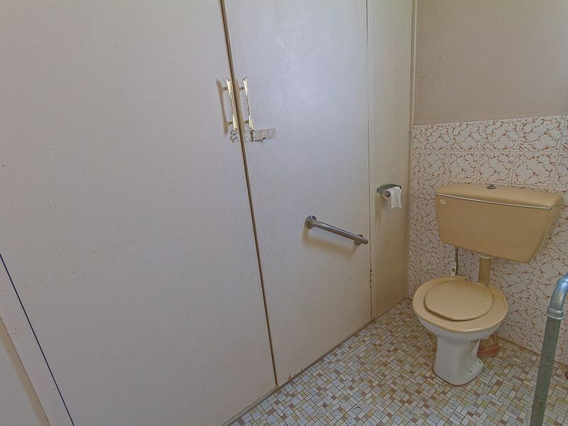 18 Vaux Street, Cowra NSW 2794