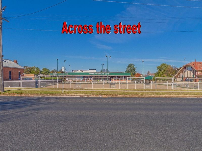 18 Vaux Street, Cowra NSW 2794