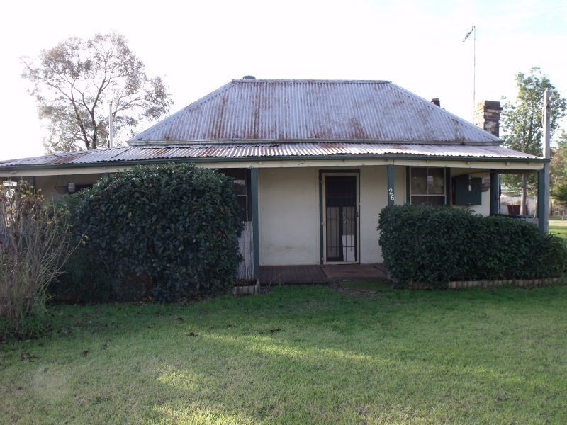 26 Robinson Street, Woodstock NSW 2793