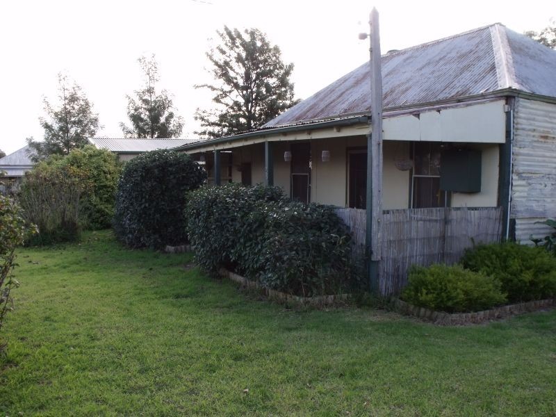 26 Robinson Street, Woodstock NSW 2793