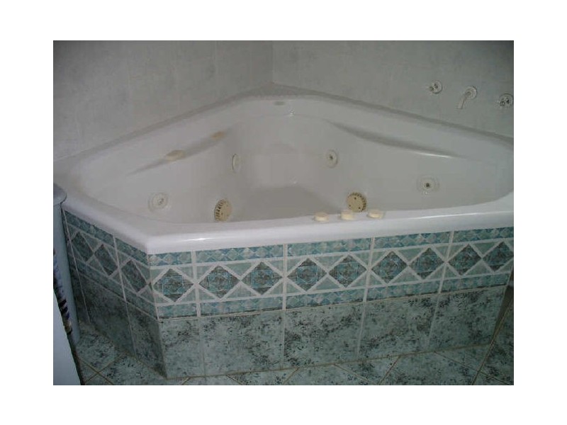 17 Lyall Street, Cowra NSW 2794