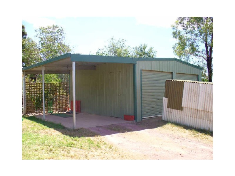 17 Lyall Street, Cowra NSW 2794