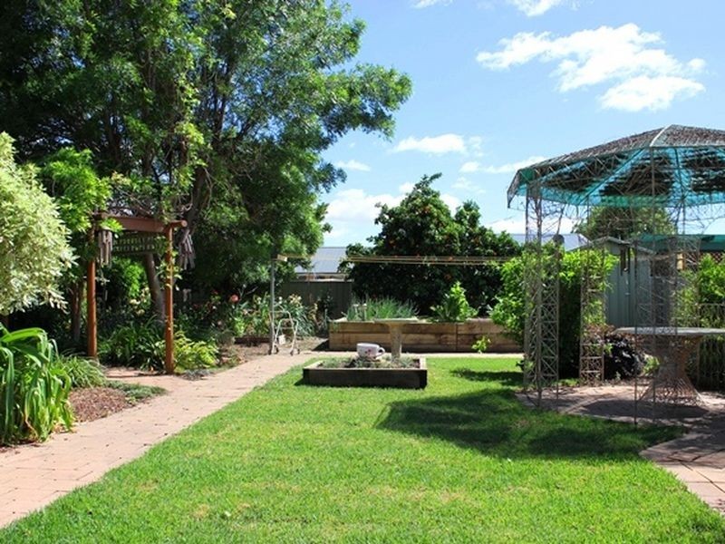 61 Lyall Street, Cowra NSW 2794