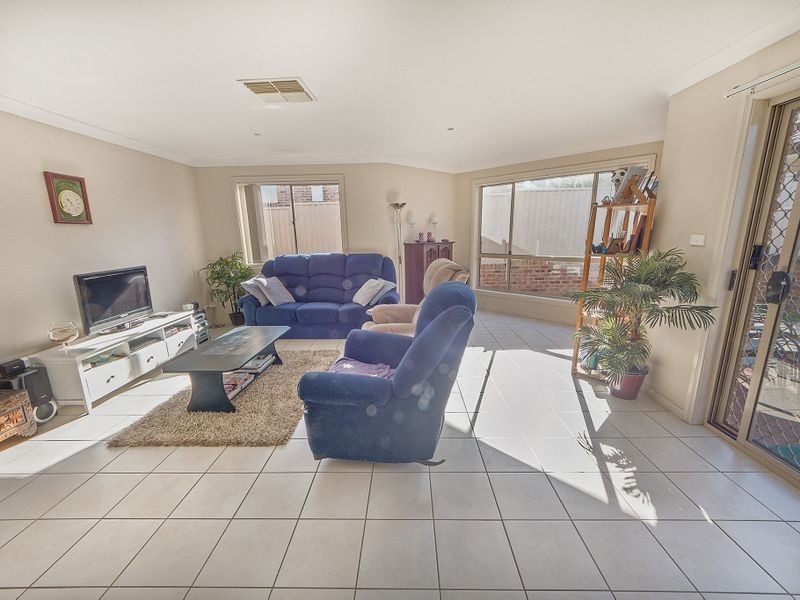 25 Acacia Circle, Cowra NSW 2794