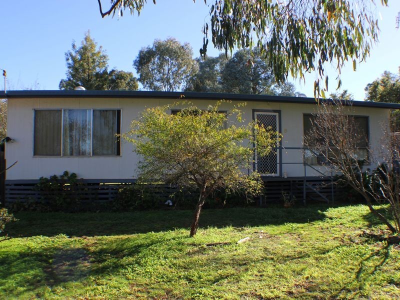 64 Lynch Street, Cowra NSW 2794