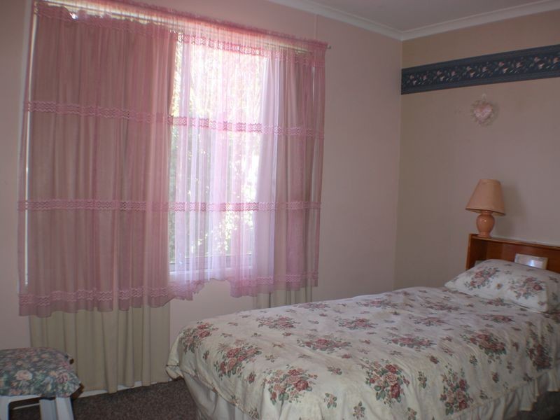 64 Lynch Street, Cowra NSW 2794