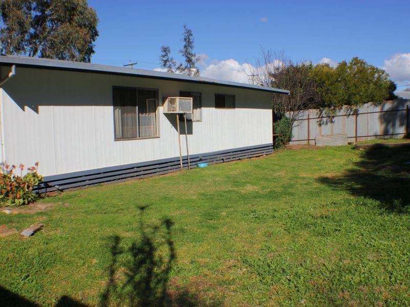 64 Lynch Street, Cowra NSW 2794