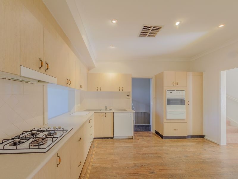 7 Keswick Street, Cowra NSW 2794