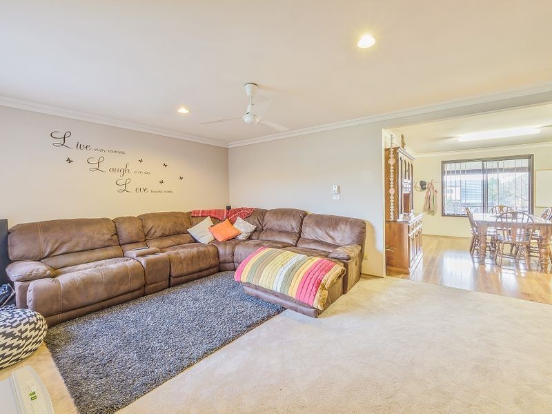 11 Lyall Street, Cowra NSW 2794