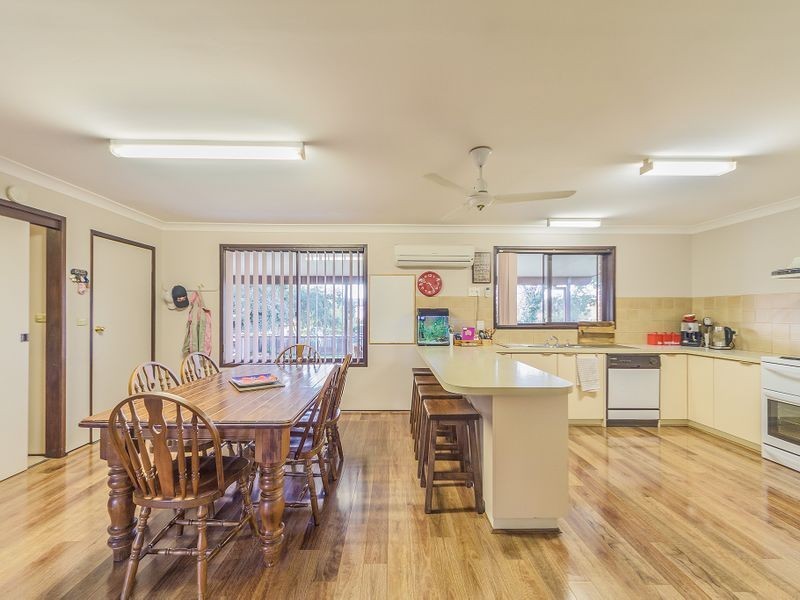 11 Lyall Street, Cowra NSW 2794