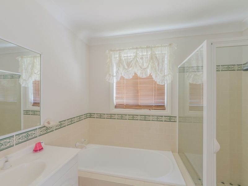 19 Hartley Street, Cowra NSW 2794