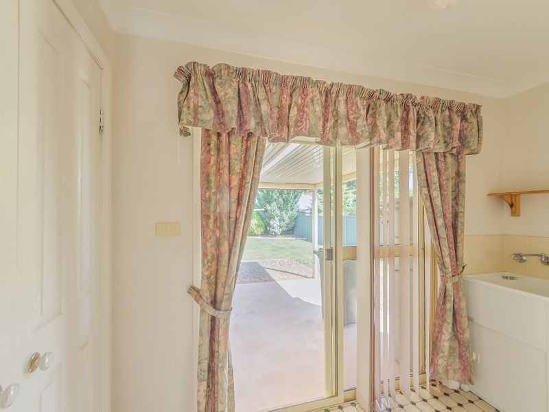 19 Hartley Street, Cowra NSW 2794