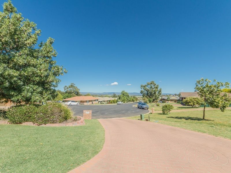 6 Casuarina Close, Cowra NSW 2794