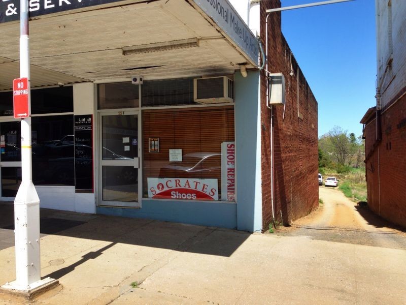 29 Kendal Street, Cowra NSW 2794