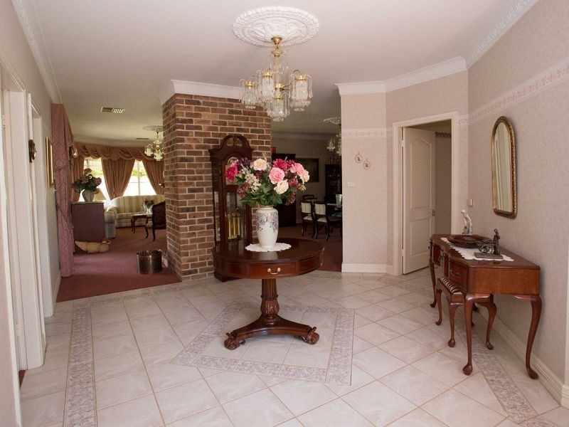 . RIVER PARK   River Park Rd, Cowra NSW 2794