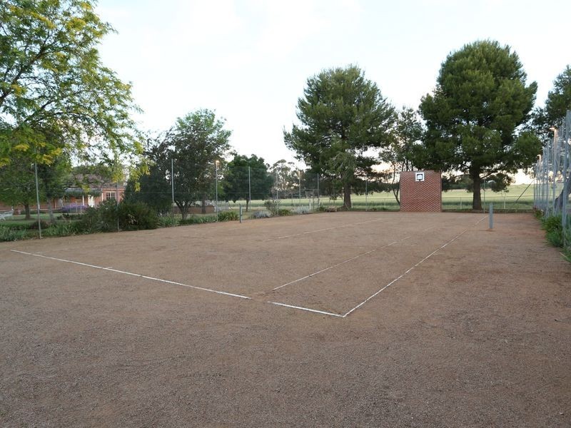 . RIVER PARK   River Park Rd, Cowra NSW 2794