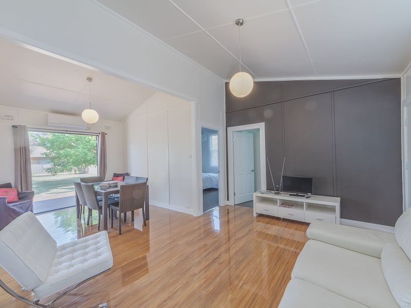 23 Dungaleer Street, Cowra NSW 2794