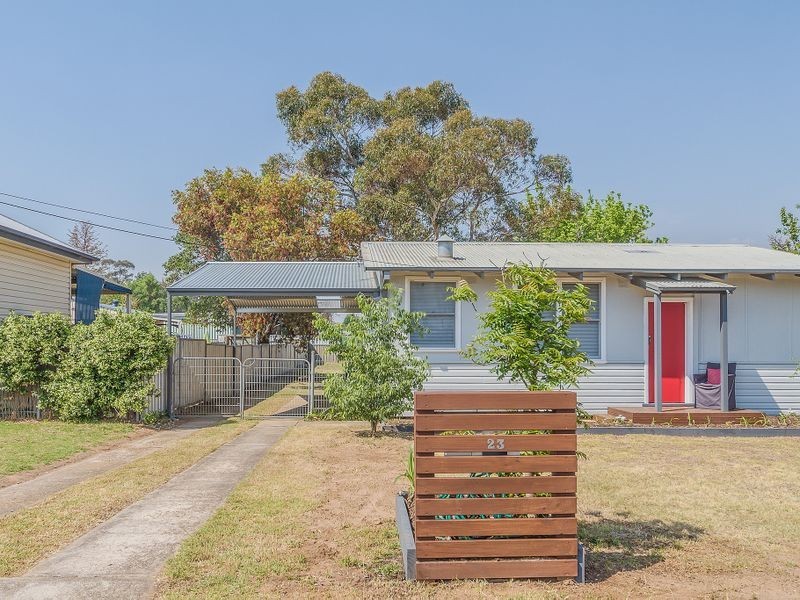 23 Dungaleer Street, Cowra NSW 2794