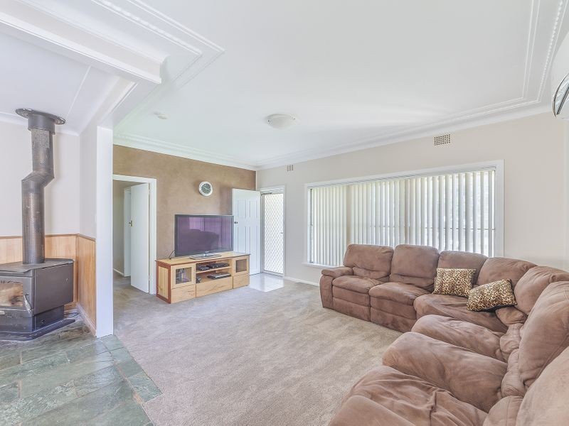 1 Newcombe Street, Cowra NSW 2794