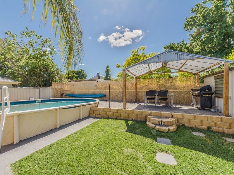 1 Newcombe Street, Cowra NSW 2794