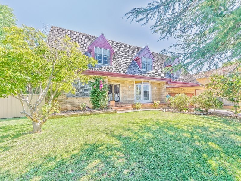 6 Allambie Place, Cowra NSW 2794