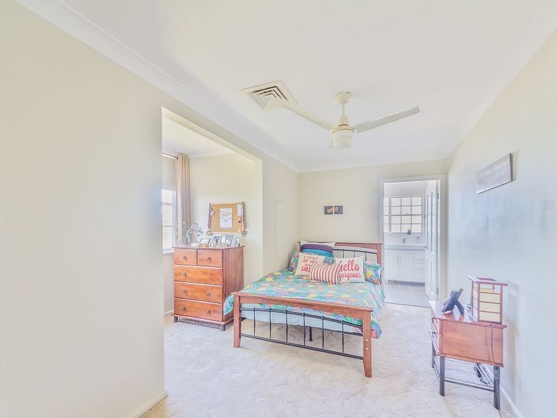 6 Allambie Place, Cowra NSW 2794