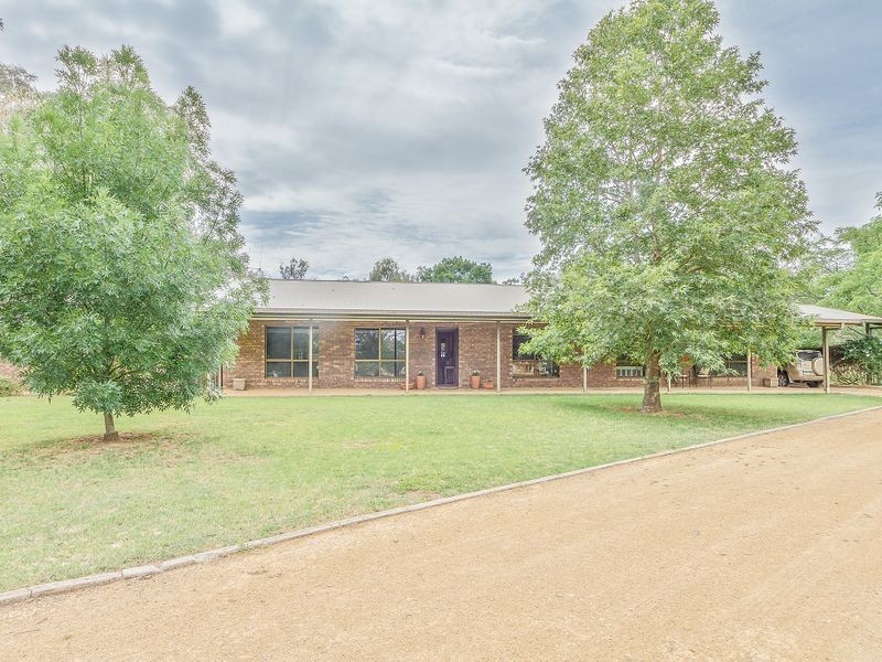 161 Olympic Highway (Wattamondara via Cowra), Cowra NSW 2794