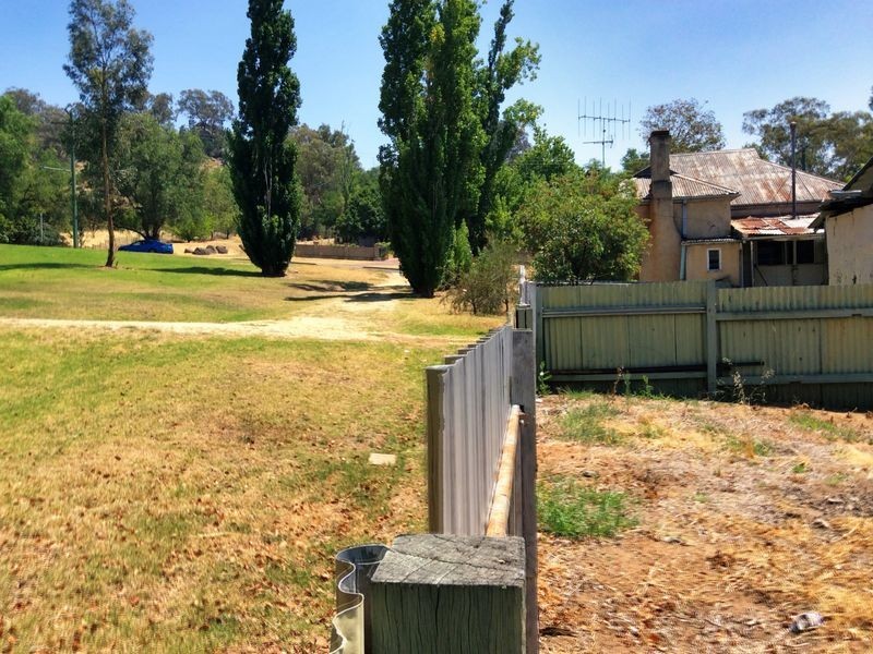 26 Lynch Street, Cowra NSW 2794