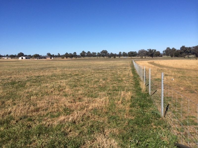 30 Calare Street, Cowra NSW 2794