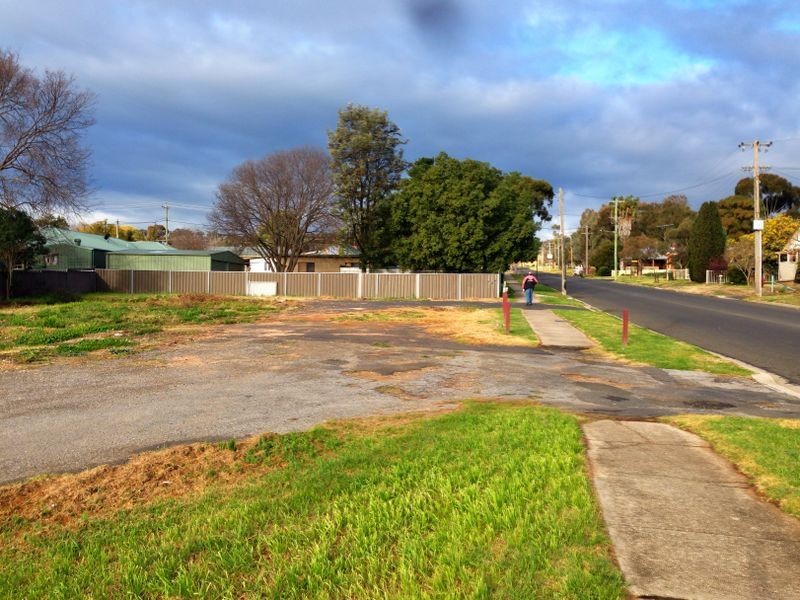 2 Pitt Street, Cowra NSW 2794