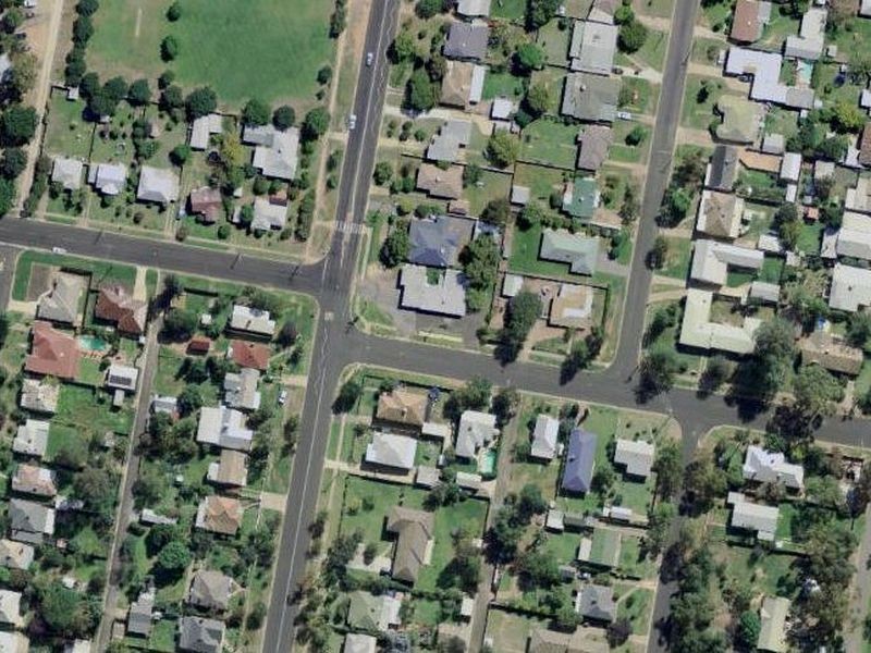 2 Pitt Street, Cowra NSW 2794
