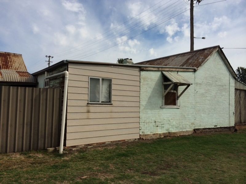 65 Brougham Street, Cowra NSW 2794