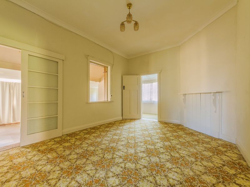 60 Macquarie Street, Cowra NSW 2794