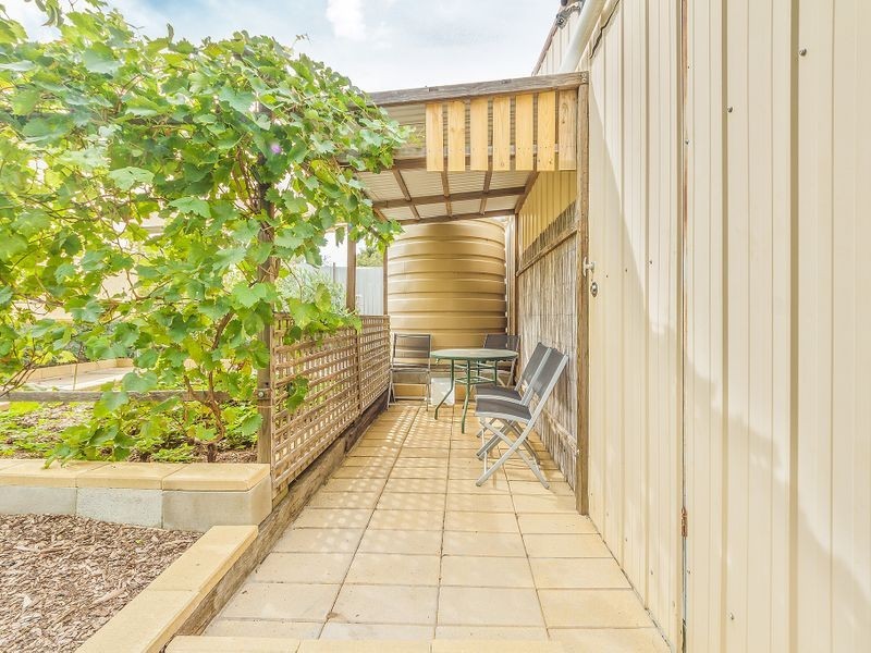 53 Darling Avenue, Cowra NSW 2794