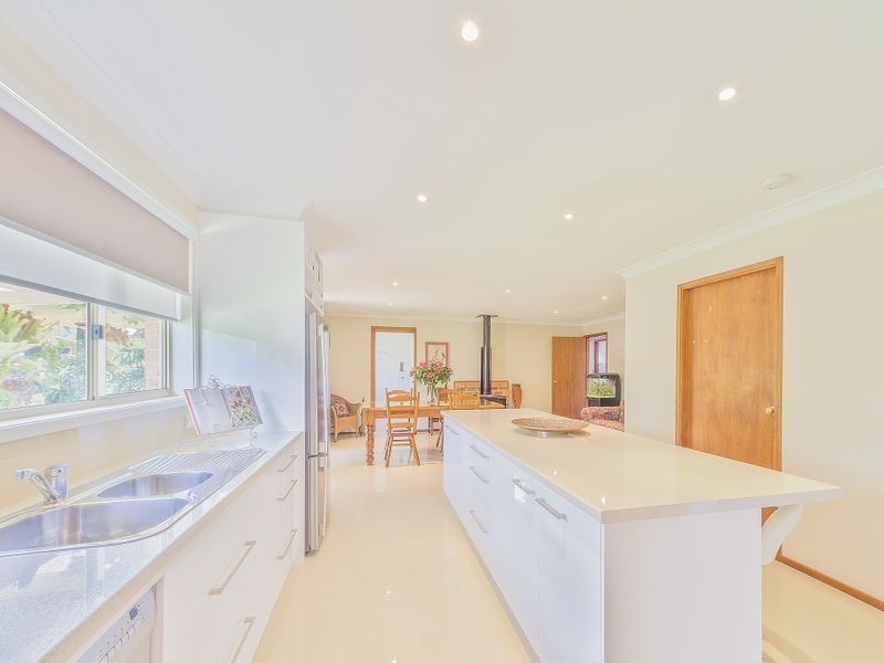 32 Taronga Drive, Cowra NSW 2794