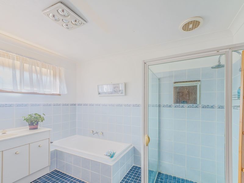 32 Taronga Drive, Cowra NSW 2794