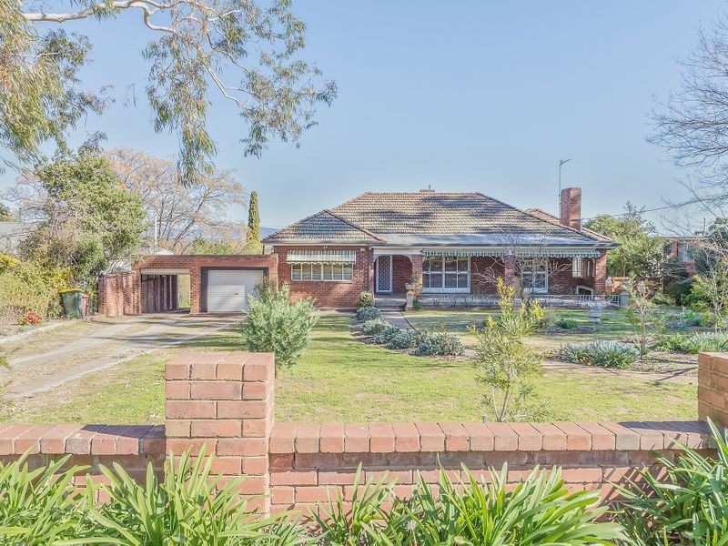 82 Macquarie Street, Cowra NSW 2794