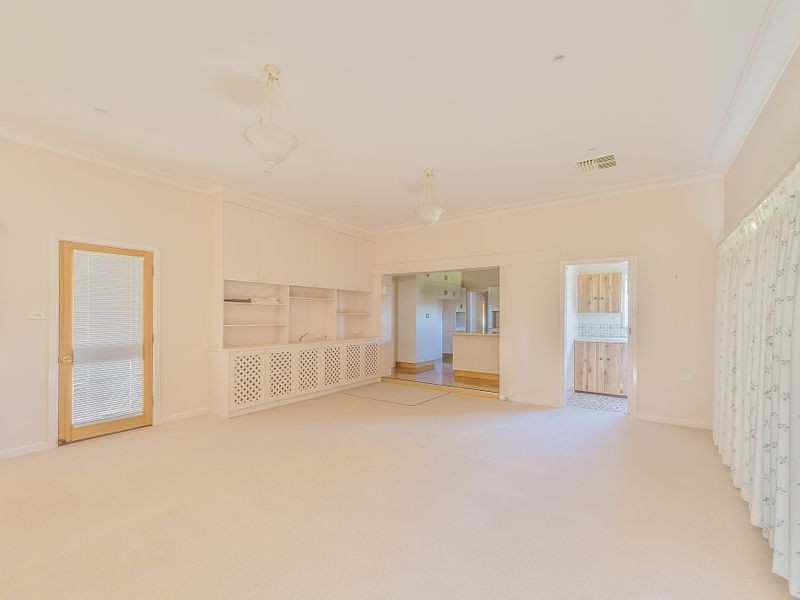 82 Macquarie Street, Cowra NSW 2794