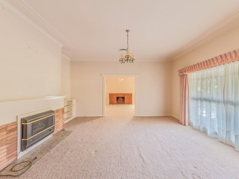 82 Macquarie Street, Cowra NSW 2794