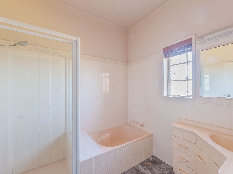 82 Macquarie Street, Cowra NSW 2794