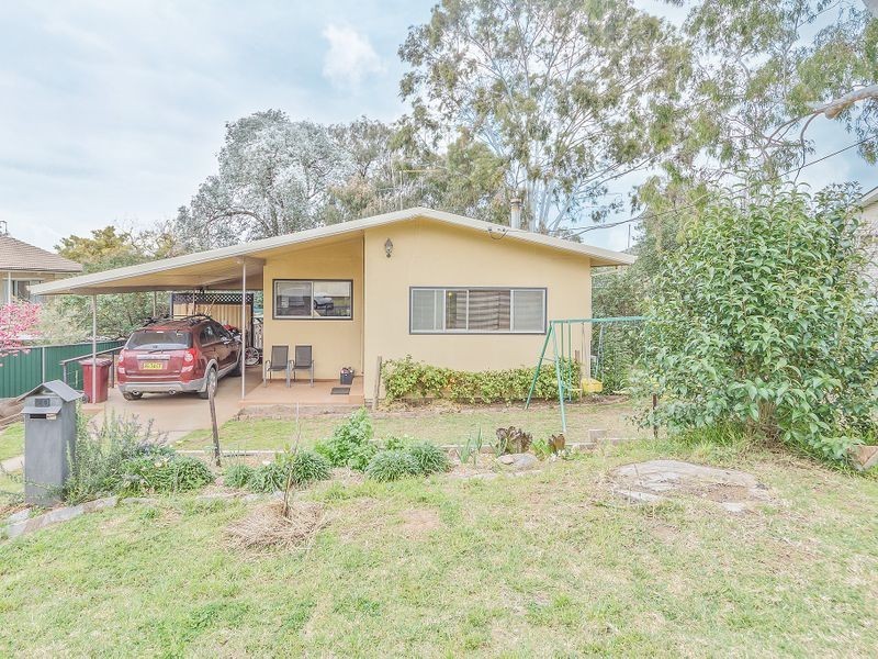20 Henderson Street, Cowra NSW 2794