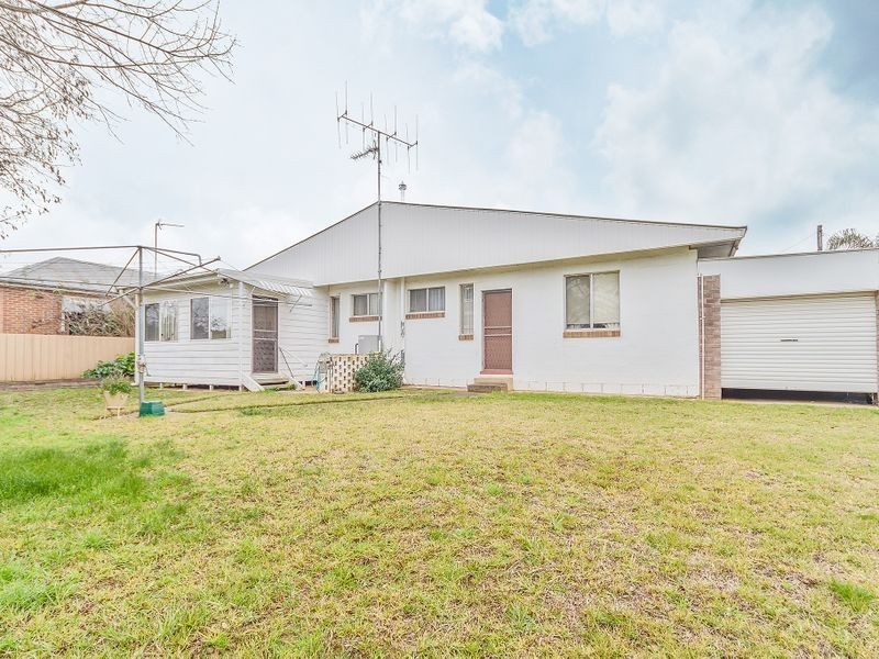 7 Bramall Street, Cowra NSW 2794