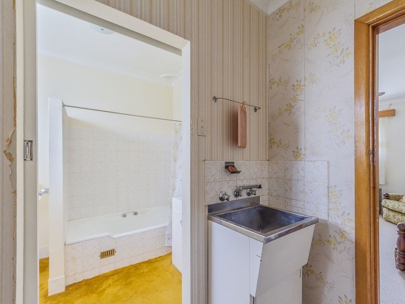 7 Bramall Street, Cowra NSW 2794