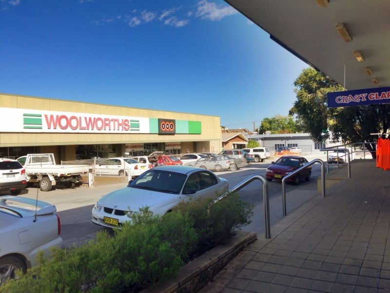 6-8 Railway Lane, Cowra NSW 2794