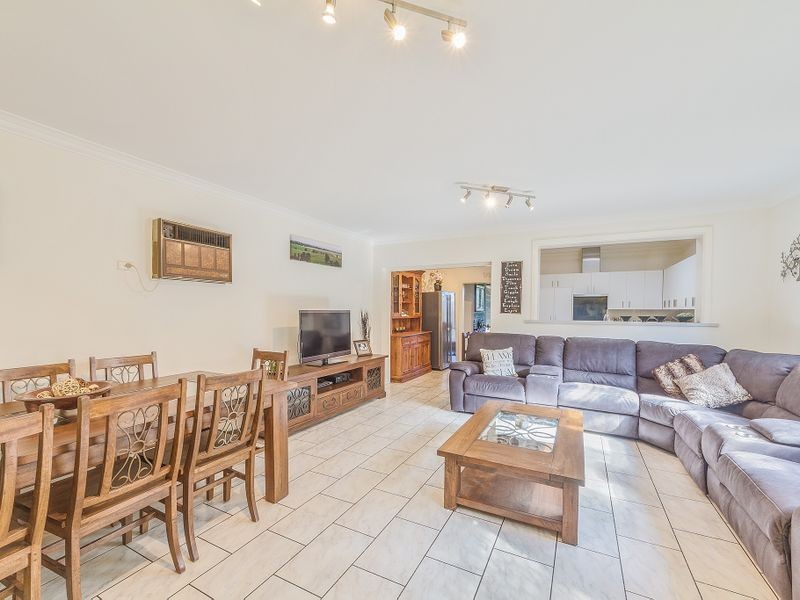 4 Neila Lane, Cowra NSW 2794