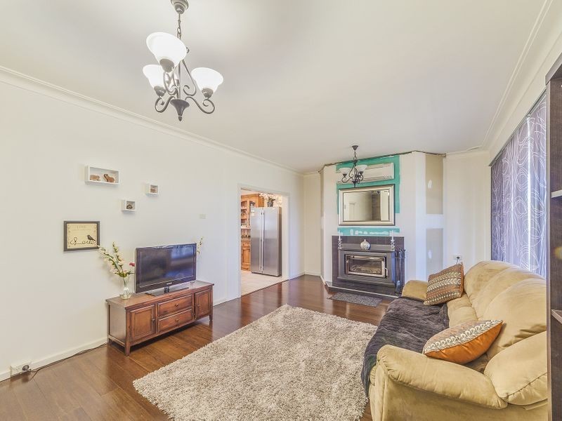 4 Neila Lane, Cowra NSW 2794