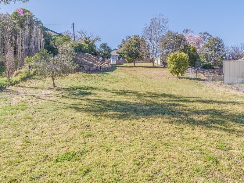 4 Neila Lane, Cowra NSW 2794